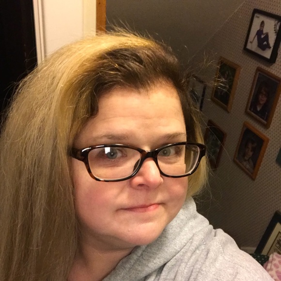 Meet your Posher, Beverly - Picture 2 of 8